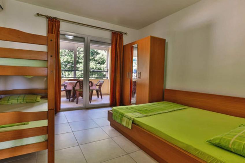 Beachfront Sunset Apartments Sutomore - Classic Studio Apartment with Mountain View and Loggia - foto 2