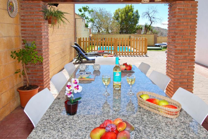 Ganzes Haus in Comares mit abschließbarem Parkplatz - foto 8