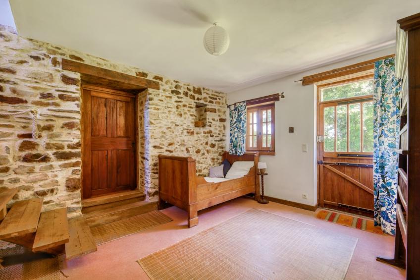 Ancien moulin à eau rénové au bord d'un étang privé - foto 17