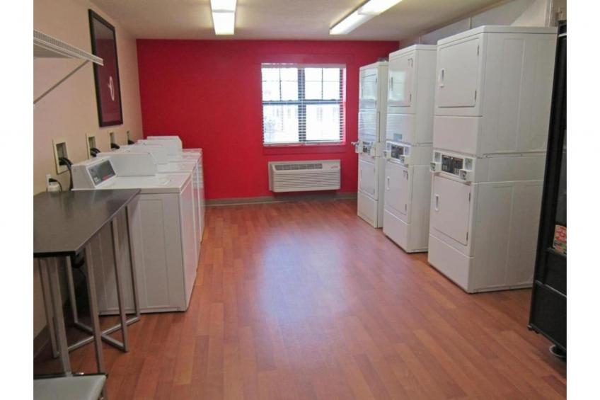 2 Full Beds  Non-Smoking Kitchen - foto 20