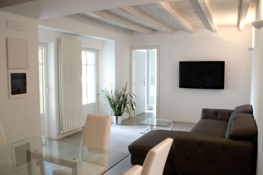 Seesicht"-Wohnung mit Wasserblick