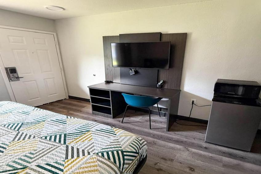1 King Bed  Non-Smoking - foto 8