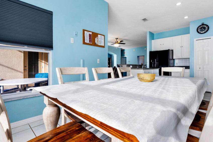 Entspannendes 4BR-Getaway mit privatem Pool - foto 16