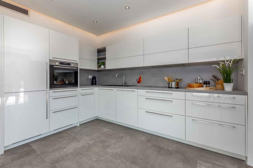 Villa met zwembad en zeezicht - VW-26KJF - foto 48