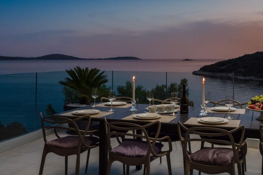 Haus in Vinišće mit Außenterrasse - foto 44