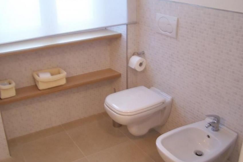 Wohnung mit großer privater Terrasse im Grünen - foto 21