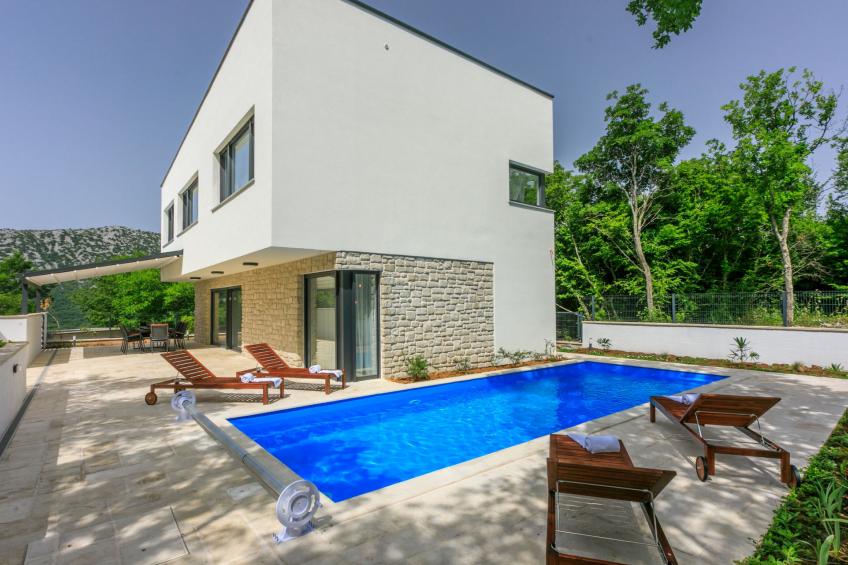 Villa Luce / HR-10636-01