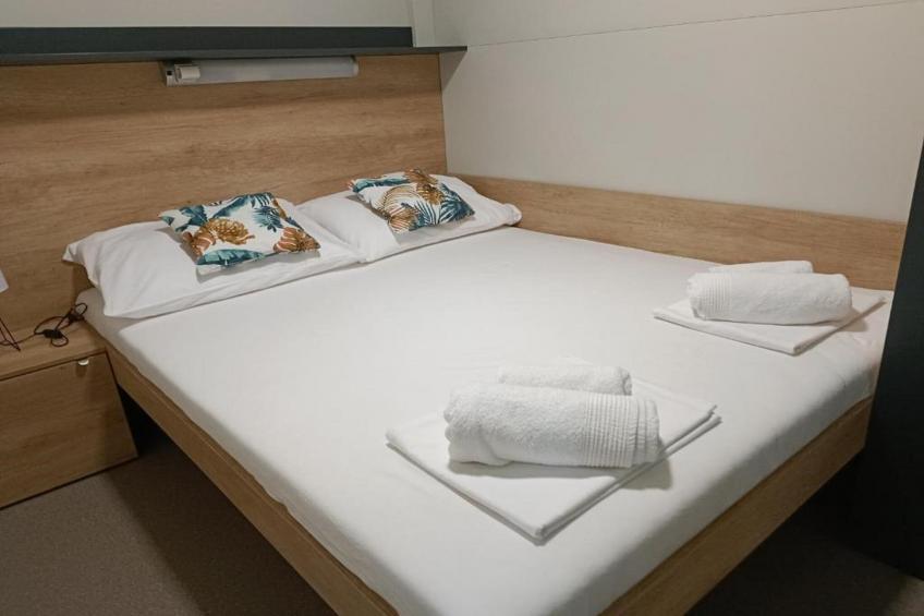 SAK Mobile Home Privlaka - Two Bedroom Mobile Home with Terrace and Sea View - foto 2