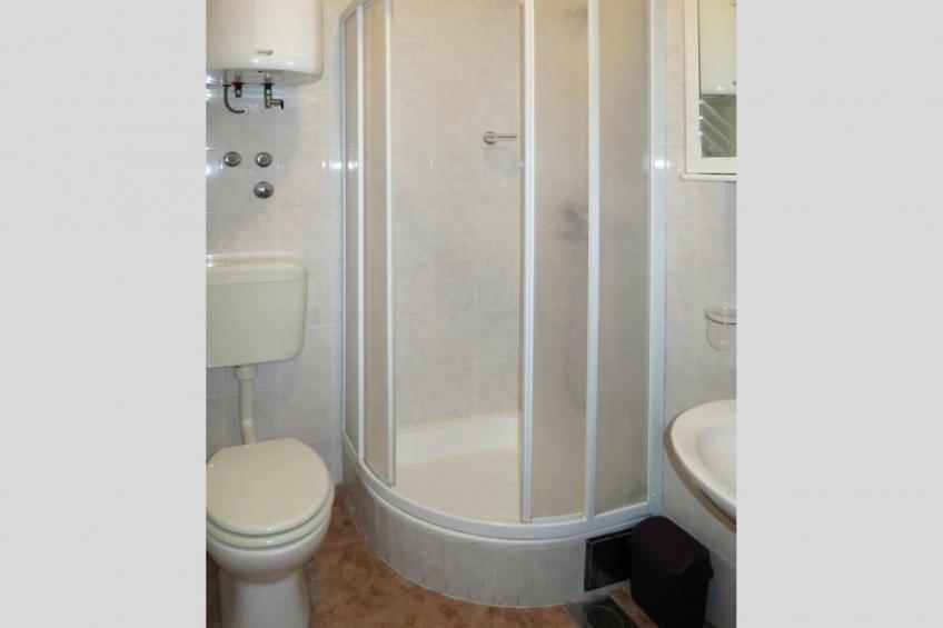 Sea-View Apartments with Pool, Terrace, and Outdoor Lounge in Scenic Čiovo Island - Two Bedroom Apartment (Owner Sollis I) - foto 9