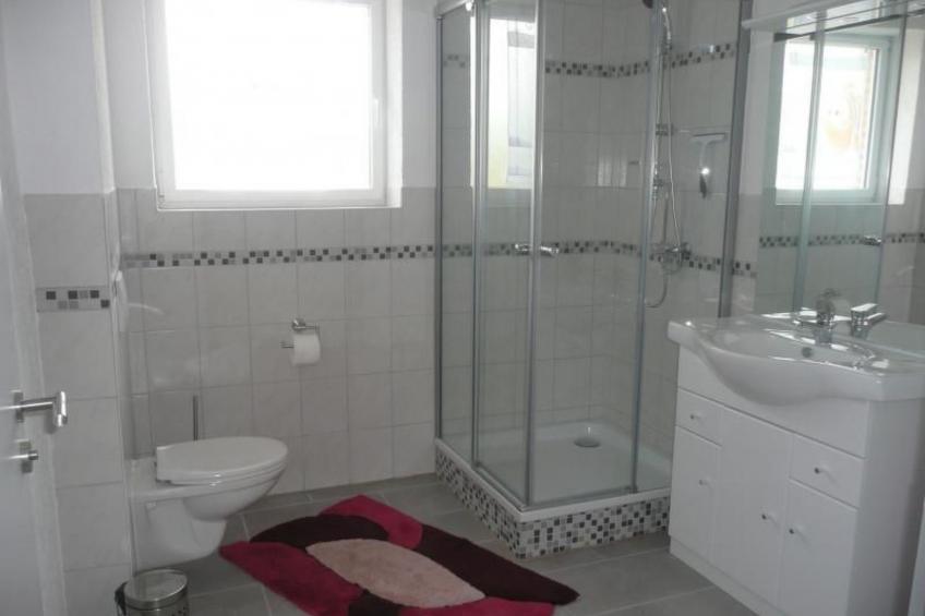 Gemütliches Ferienhaus am Deich mit Gartenzimmer - foto 12