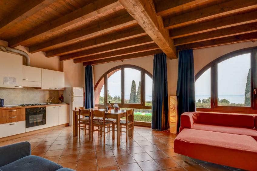 Wohnung mit Balkon, Garten und Seeblick - foto 37