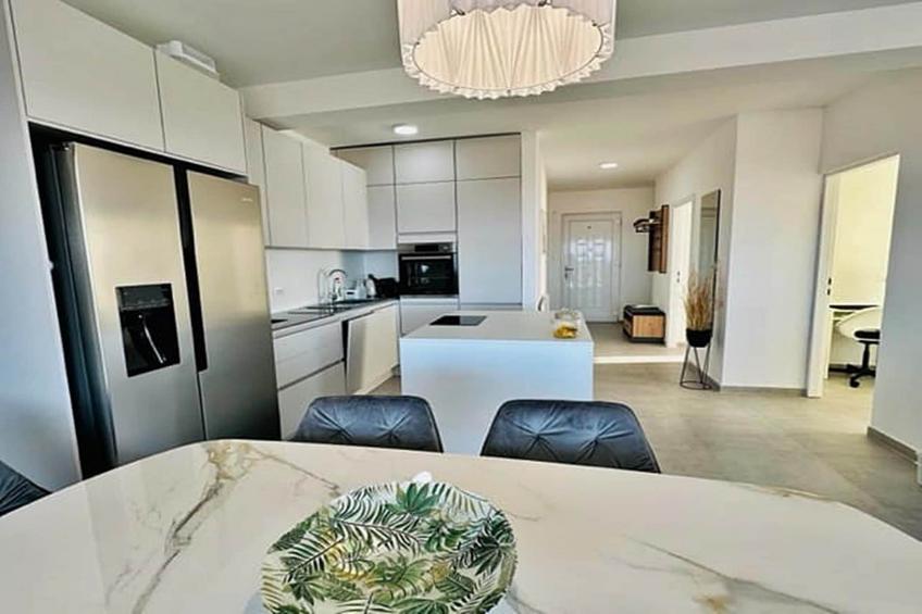 Max - Two Bedroom Apt with Balcony and Sea View - foto 2