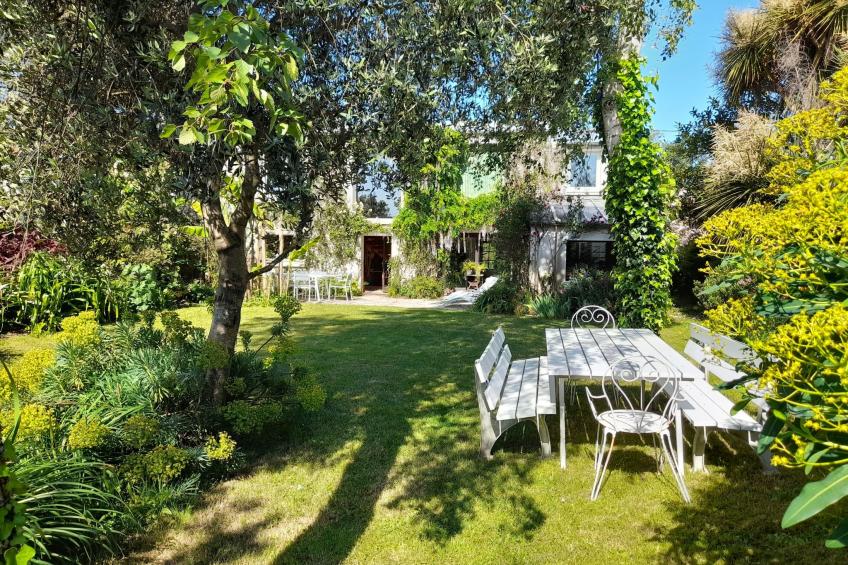 Großes Familienhaus mit schön angelegtem Garten - foto 37