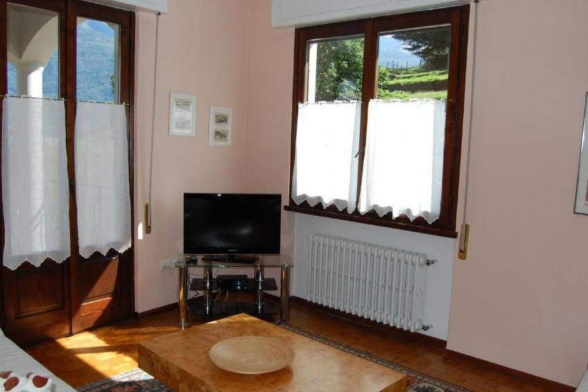 Wohnung Annetta mit Sicht auf See und Berge - foto 2