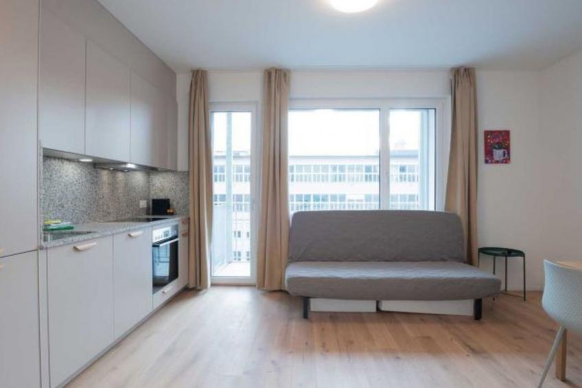 ZH Red 3 - Letzigrund HITrental Apartment