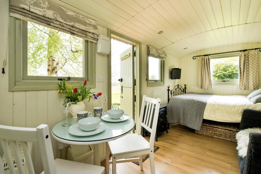 Hay and Hedgerow Glamping - foto 12