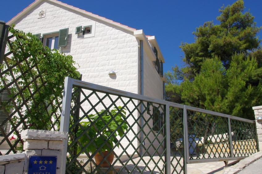 Schönes Ferienhaus mit privatem Pool - foto 4