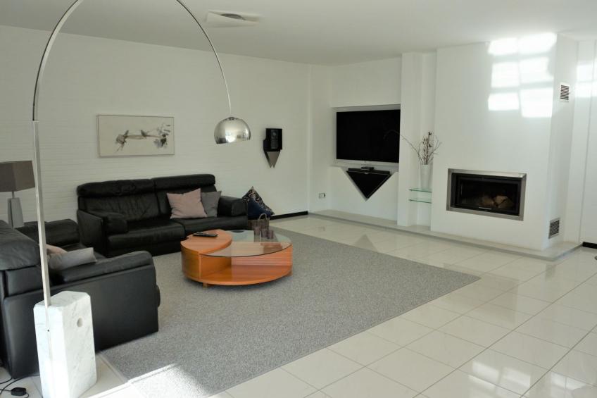 Großzügiges Haus mit traumhafter Gartenanlage - foto 9