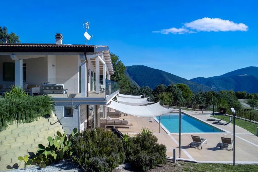 Villa Montefalcone, Außen- und Innenpool - foto 14