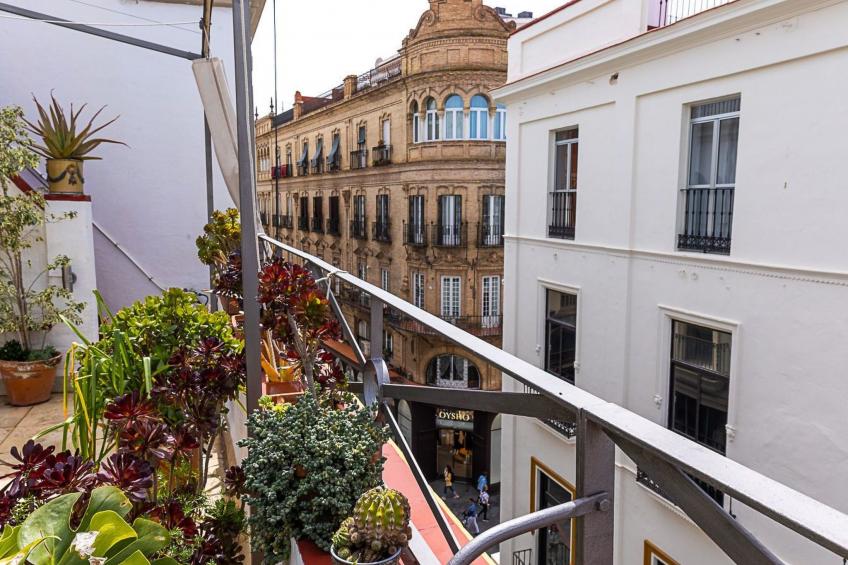 Helle Dach-Maisonette mit riesiger Terrasse - foto 19