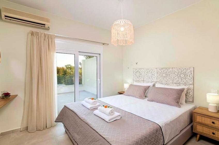 Villa "Etoile Villa" mit Blick auf das Wasser - foto 25