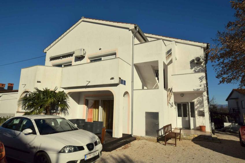 Vakantiewoning met balkon en twee slaapkamers - VW-6FNC8 - foto 3