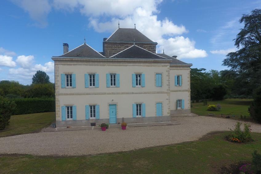 Schloss mit Überlaufpool an der Dordogne - foto 28