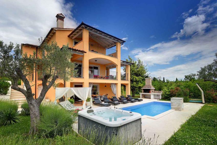 Villa with pool, whirlpool, sauna, fitness room and WiFi - BF-785B5