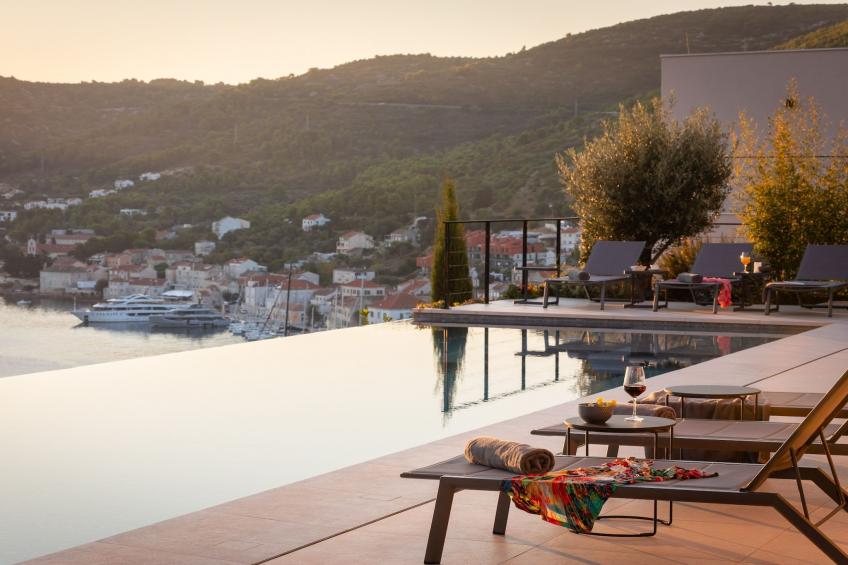 Breathtaking Villa  Vis Five Bedroom Villa with the Pool - foto 68