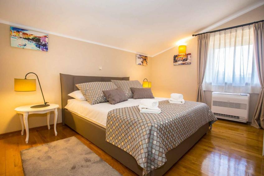 Villa met zwembad - BF-TZ4CX - foto 28