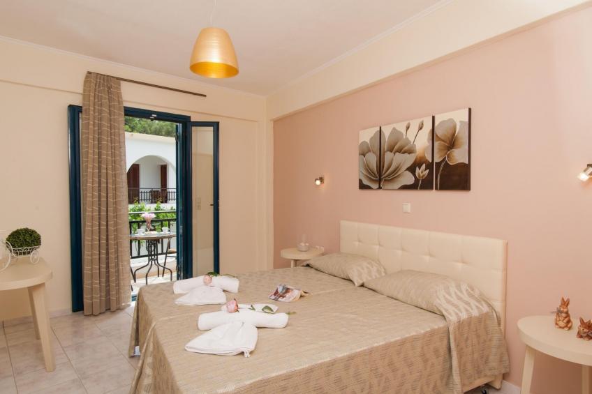 in Panormos mit kleinem Garten,Pool - foto 6