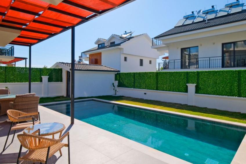 Große Villa in Fethiye Ausserhalb im grünen - foto 9