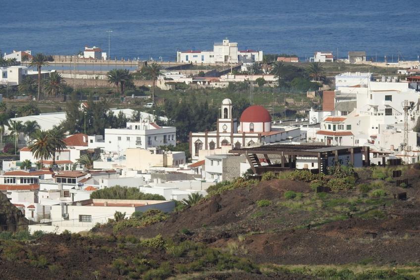Haus mit beheiztem Schwimmbad, Berg- und Meerblick - foto 18
