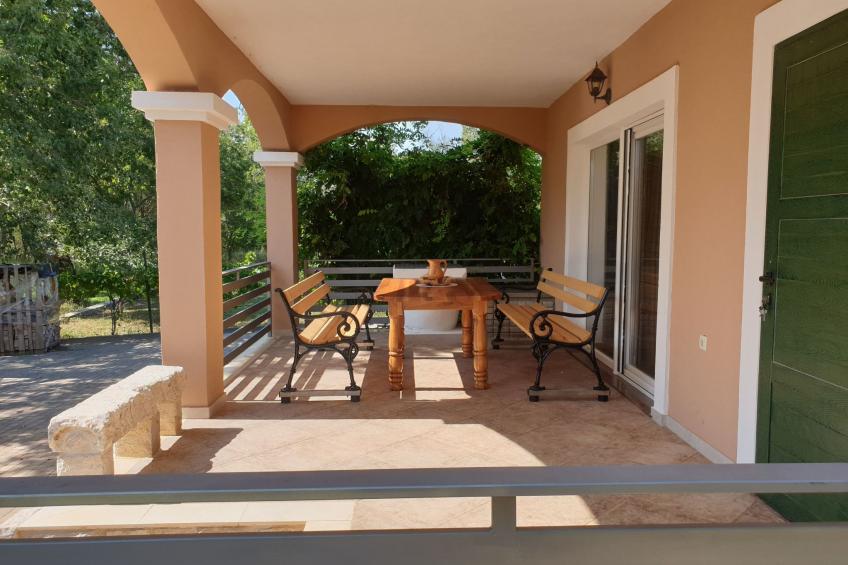 Am Fluss gelegenes Haus mit Galerieschlafplätzen - foto 24