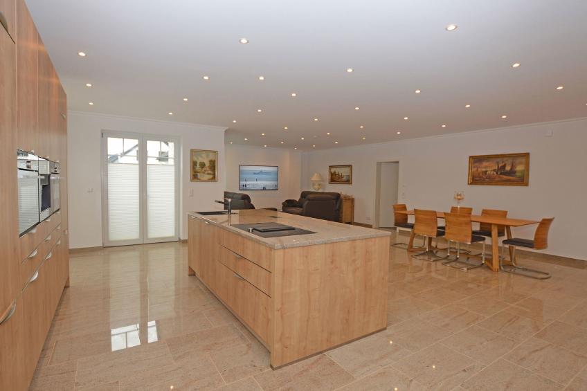 Merzijana Eerdgeschoss in Stinteck - foto 7