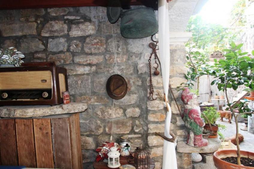 Quaint & Affordable Stay in Budva Traditional Stone House - Family Room 2 - foto 24