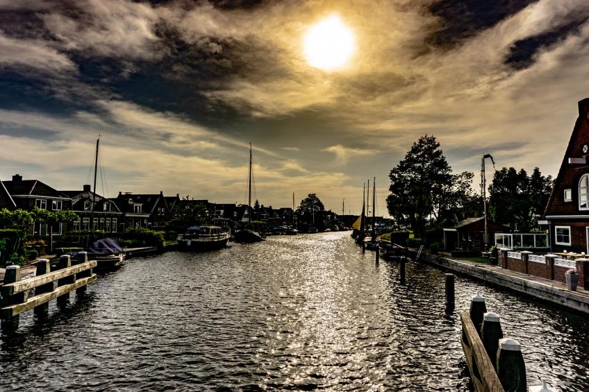 Houseboats Lemmer | Luxury stay on the water in Friesland (41) - foto 15