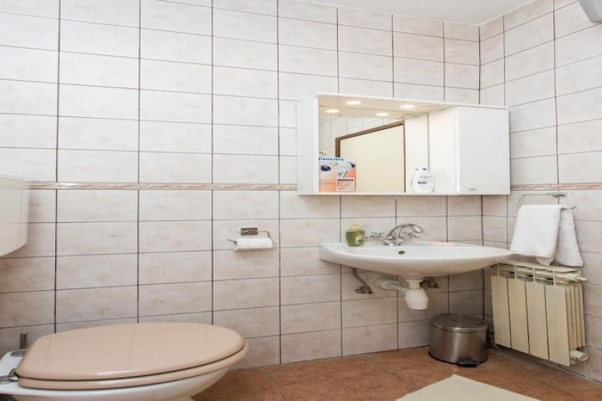 Apartment Hladilo Nostalgia - Comfort Two-Bedroom Apartment with Terrace and Partial Sea View - foto 11