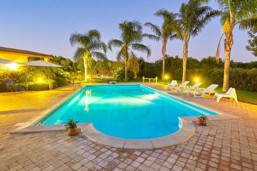 in Castelvetrano mit Gepflegtem Garten - foto 27