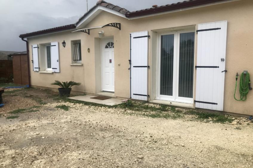 Chambre zen B&B avec piscine et jacuzzi privatifs