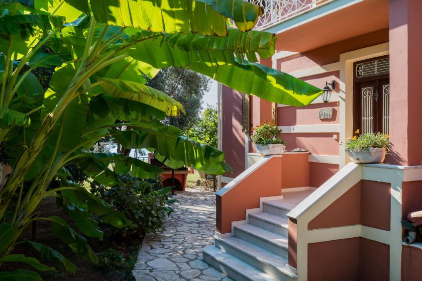 Idyllisch gelegene und luxuriöse Villa mit Veranda und Pavillon - foto 23