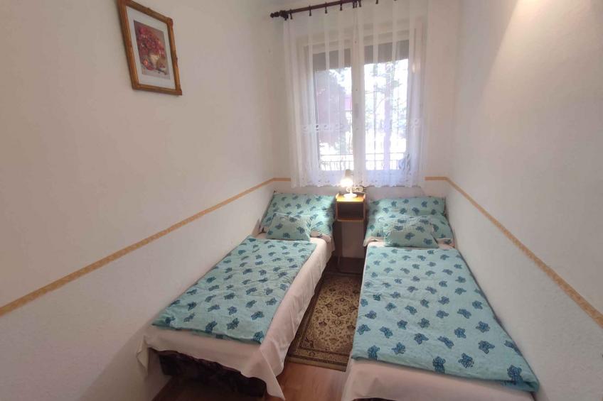 Holiday home with garden furniture near Lake Balaton - BF-YP8N - foto 10