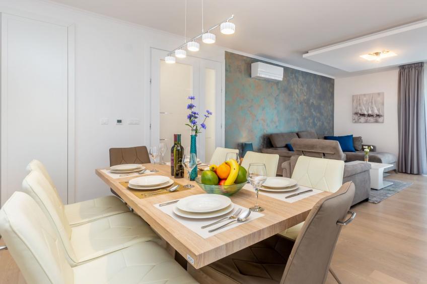 Schöne Villa in einer ruhigen Umgebung mit Pool - foto 20