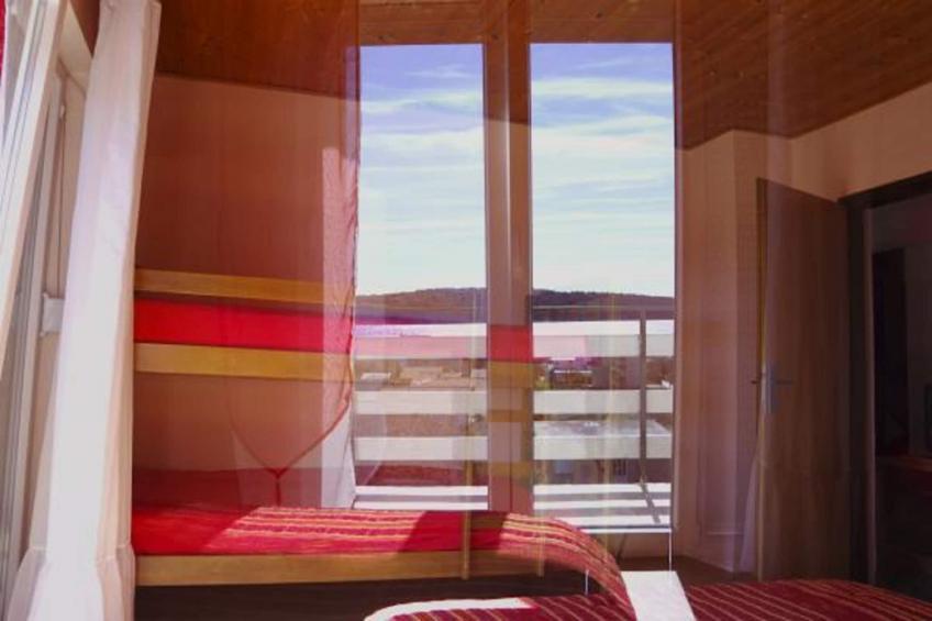 Serene Barbat Escape with Just Minutes from the Beach - One Bedroom Apartment with Balcony 2 - foto 3