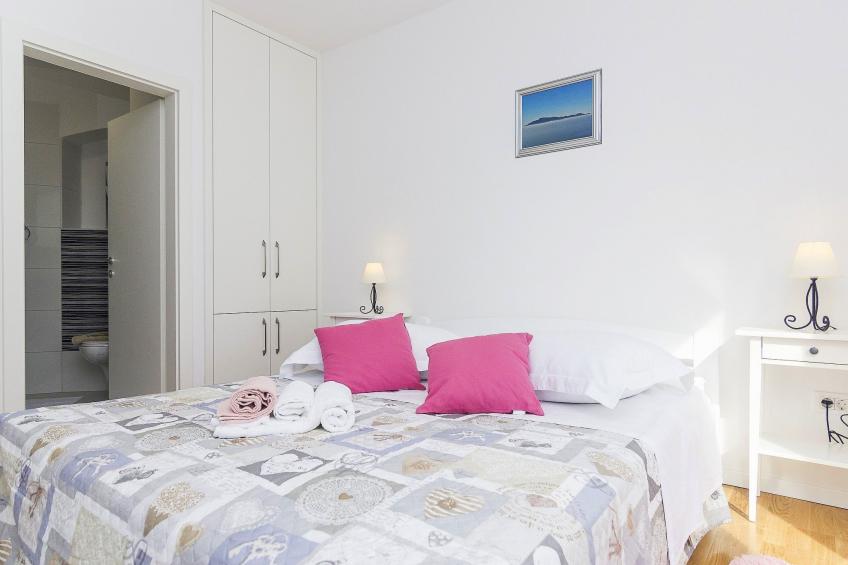 Schönes Steinhaus mit beheiztem Pool, Terrasse mit Meerblicl in ruhige Lage - foto 39