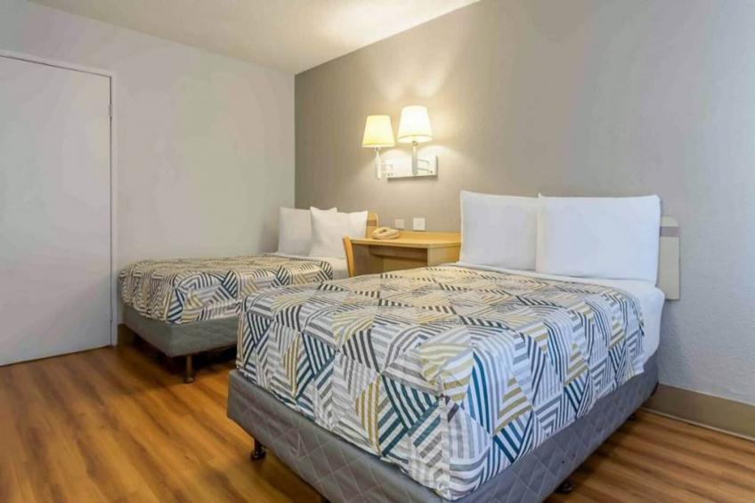 2 Queen Beds  ADA/Tub/Micfridge - foto 31