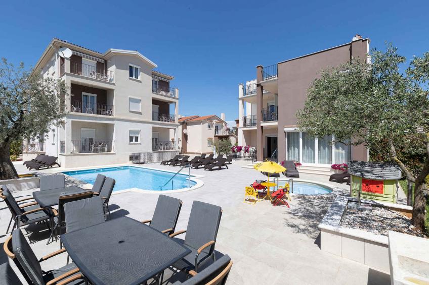 Vakantiewoning met airco en buitenzwembad - BF-VH7DV - foto 17