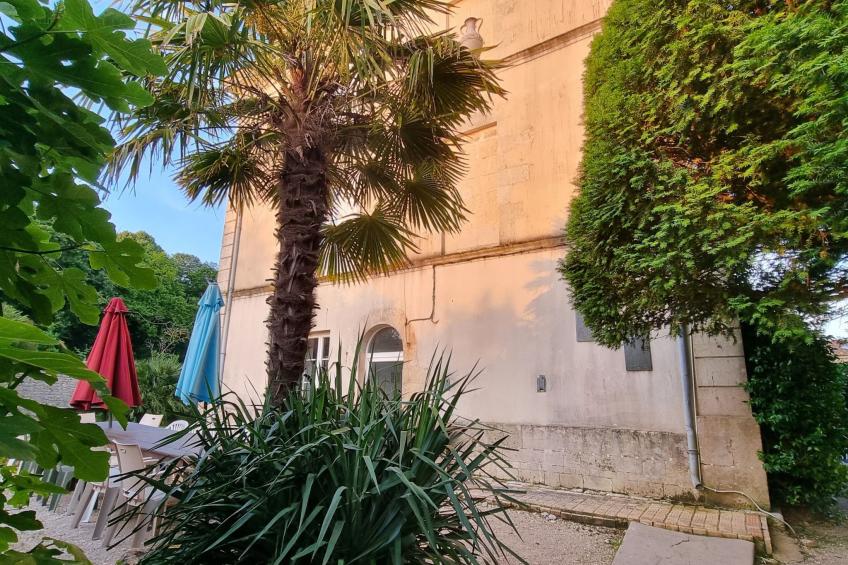 8-Zimmer-Schloss mit Pool und eigenem Park - foto 12