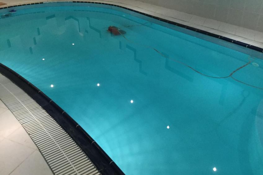 mit Privatpool für 11 Personen + 1 Kind ca. 500 m²in Pardubitz, Böhmen (Os - foto 3