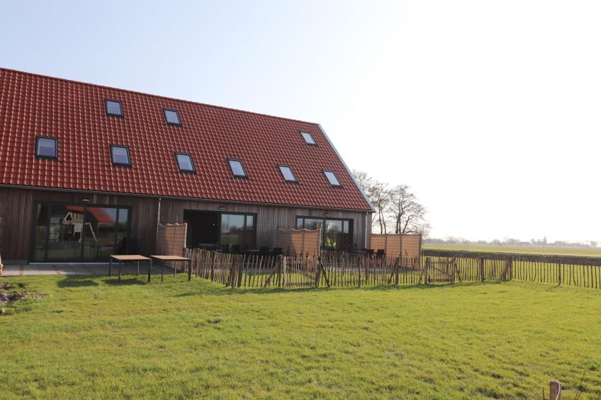 Moderne villa op het Friese platteland
